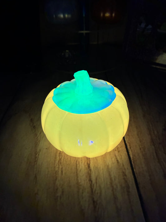 🎃 Glow-in-the-Dark Pumpkin Resin Trinket Jar