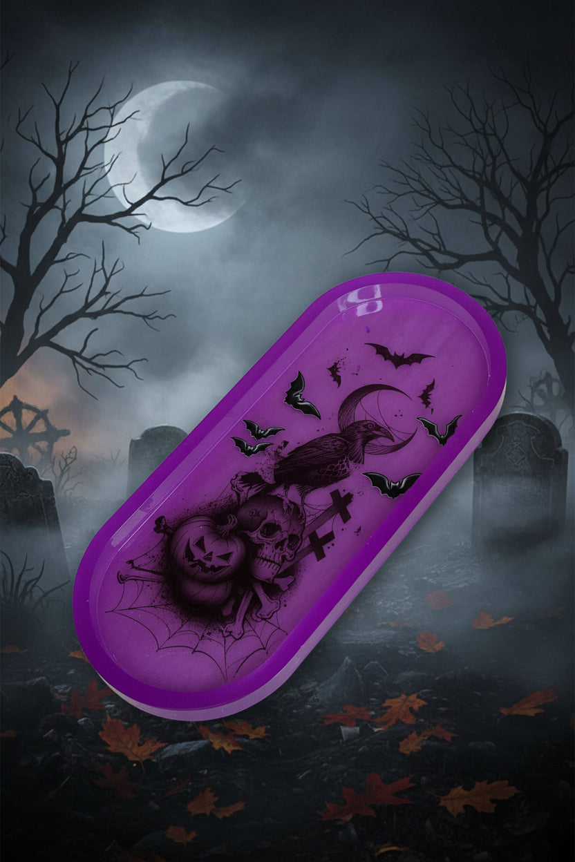 🐦‍⬛ Glow-in-the-Dark Raven & Skull Resin Tray